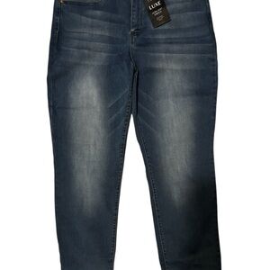 Luxe Women's Blue Jeans